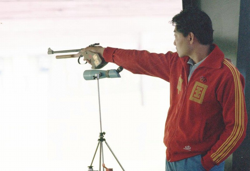 鄧小平在1978年12月召開的中共十一屆三中全會，開創(chuàng)了我國改革開放的社會主義現(xiàn)代化建設(shè)的新時期。